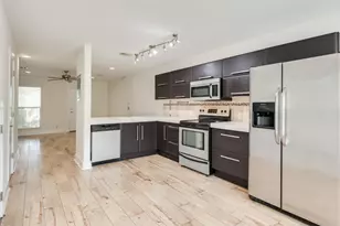 1101 Grove Blvd, Austin, TX 78741 - Photo 3