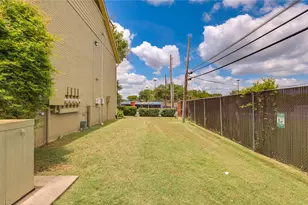 1101 Grove Blvd, Austin, TX 78741 - Photo 33