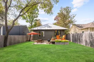 810 Keasbey St, Austin, TX 78751 - Photo 37