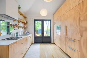 810 Keasbey St, Austin, TX 78751 - Photo 17