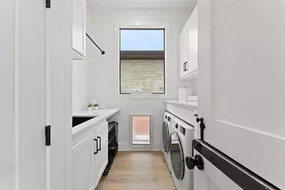 197 Evelyn Court, Dripping Springs, TX 78620 - Photo 29