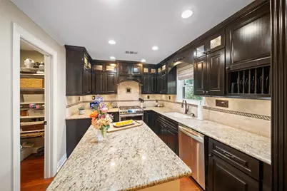 2523 Droxford Drive, Houston, TX 77008 - Photo 15