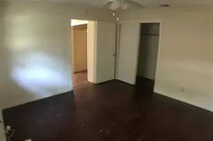 917 Keith Ln, Austin, TX 78705 - Photo 9