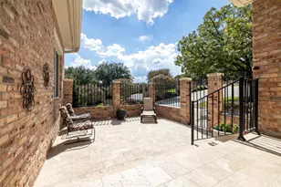 3901 Belmont Park Dr, Austin, TX 78746 - Photo 11