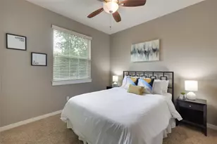 2204 E 13th St, Austin, TX 78702 - Photo 13