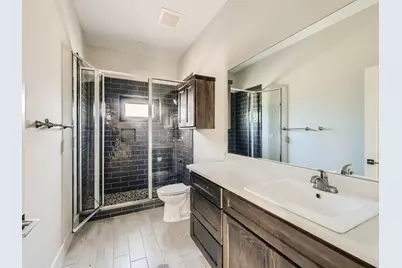 3523 Gonzalez Street #200, Austin, TX 78702 - Photo 9