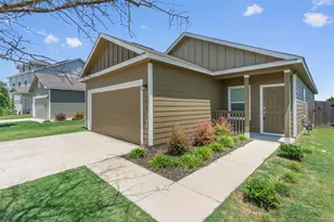 393 Gabbro Gdns, San Marcos, TX 78656 - Photo 3