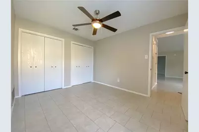 11908 Sunhillow Bend #B, Austin, TX 78758 - Photo 17