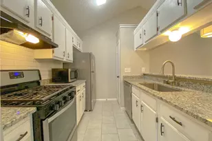 11908 Sunhillow Bend, Austin, TX 78758 - Photo 9