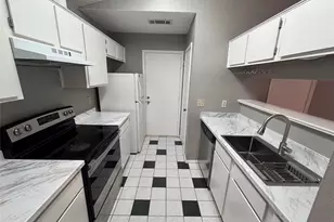 10005 Parliament House Rd, Austin, TX 78729 - Photo 7