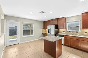 8513 Wood Stork Dr, Austin, TX 78729 - Photo 9