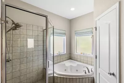 521 Lucy Lane, Horseshoe Bay, TX 78657 - Photo 25