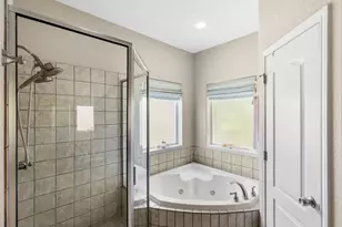 521 Lucy Ln, Horseshoe Bay, TX 78657 - Photo 25