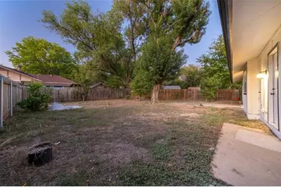 5535 Pine Place, Austin, TX 78744 - Photo 25