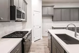 148 Blackborrow Dr, Kyle, TX 78640 - Photo 9