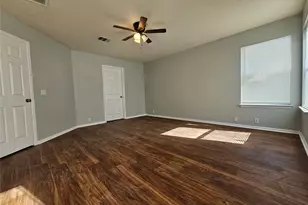 580 Hometown Pkwy, Kyle, TX 78640 - Photo 19