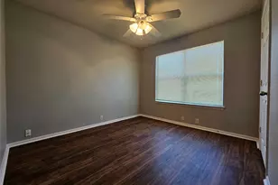 580 Hometown Pkwy, Kyle, TX 78640 - Photo 29