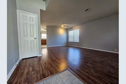 580 Hometown Parkway, Kyle, TX 78640 - Photo 7