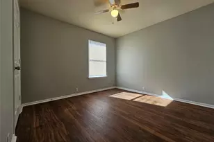 580 Hometown Pkwy, Kyle, TX 78640 - Photo 27