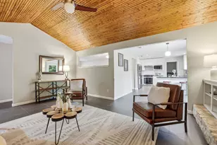 9907 Oak Hollow Dr, Austin, TX 78758 - Photo 11