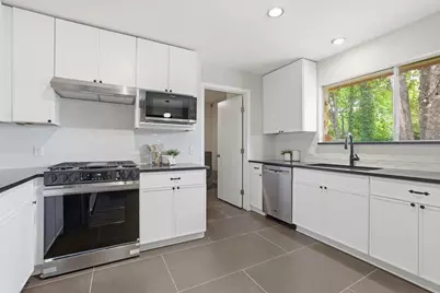9907 Oak Hollow Drive, Austin, TX 78758 - Photo 15