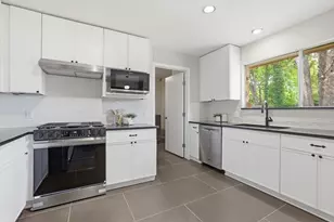 9907 Oak Hollow Dr, Austin, TX 78758 - Photo 15