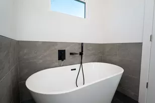 165 Nuuanu Ln, Bastrop, TX 78602 - Photo 29