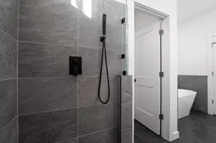 165 Nuuanu Ln, Bastrop, TX 78602 - Photo 31