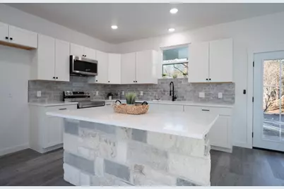 165 Nuuanu Lane, Bastrop, TX 78602 - Photo 19