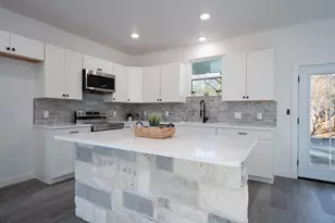 165 Nuuanu Ln, Bastrop, TX 78602 - Photo 19