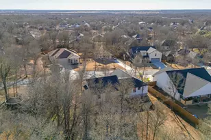 165 Nuuanu Ln, Bastrop, TX 78602 - Photo 13