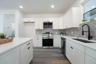 165 Nuuanu Ln, Bastrop, TX 78602 - Photo 21