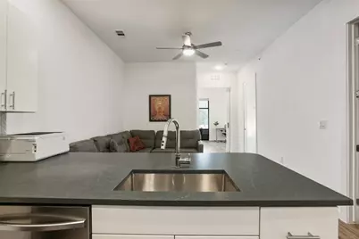 4801 Springdale Road #1005, Austin, TX 78723 - Photo 7