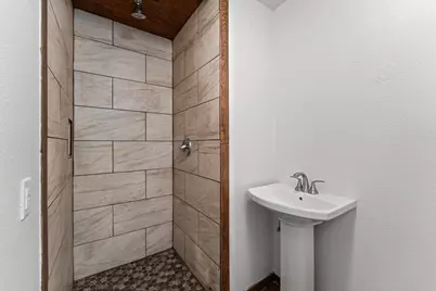 1206 Walter Hoffman Road, Cedar Creek, TX 78612 - Photo 27