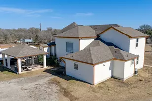 1206 Walter Hoffman Rd, Cedar Creek, TX 78612 - Photo 5