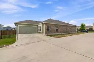 9207 Looksee Ln, Austin, TX 78744 - Photo 27