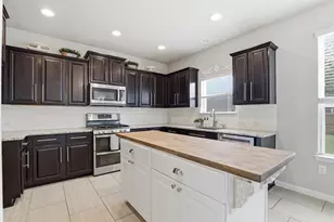 113 Bastian Ln, Georgetown, TX 78626 - Photo 17