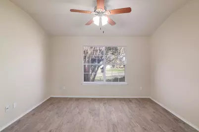 1002 W South Street, Leander, TX 78641 - Photo 11