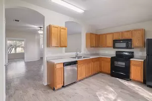 1002 W South St, Leander, TX 78641 - Photo 13