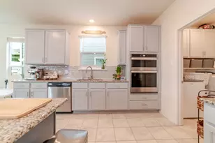 412 Josey Wales Dr, Jarrell, TX 76537 - Photo 13