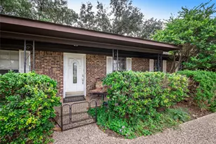 112 Hasler St, Bastrop, TX 78602 - Photo 3