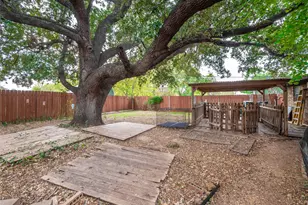 112 Hasler St, Bastrop, TX 78602 - Photo 29