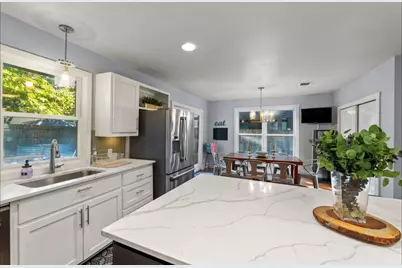 611 W Johanna Street, Austin, TX 78704 - Photo 5