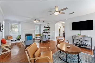 611 W Johanna Street, Austin, TX 78704 - Photo 9