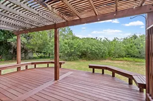 37 Pillow Rd, Austin, TX 78745 - Photo 17