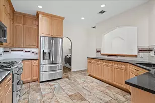 37 Pillow Rd, Austin, TX 78745 - Photo 7