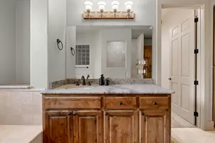 105 Hopewell Cir, Georgetown, TX 78628 - Photo 23