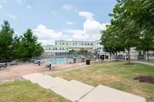 604 N Bluff Dr, Austin, TX 78745 - Photo 19