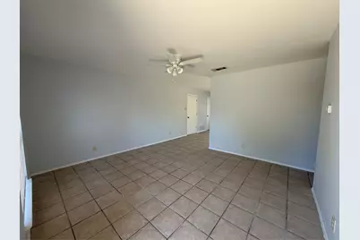 2002 Covered Wagon Pass, Austin, TX 78744 - Photo 3