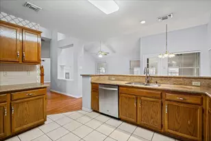 12502 Fallen Tower Ln, Austin, TX 78753 - Photo 9
